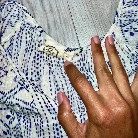 Grace & Emma blouse. XL - Picture 2 of 2